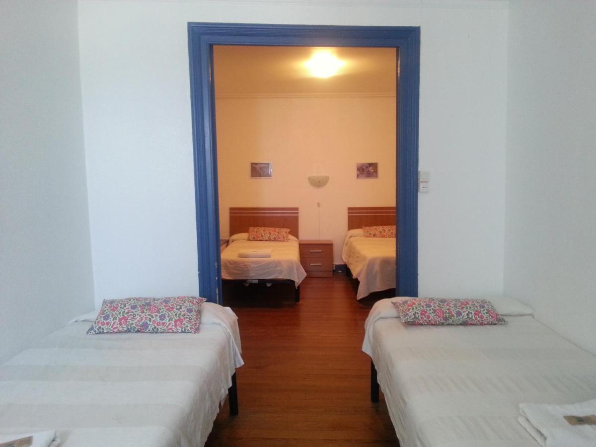 Pension "La Marina" Castro Urdiales Exterior photo